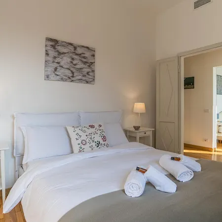 Casa Bambu - Splendida Vista E Posto Auto Laglio