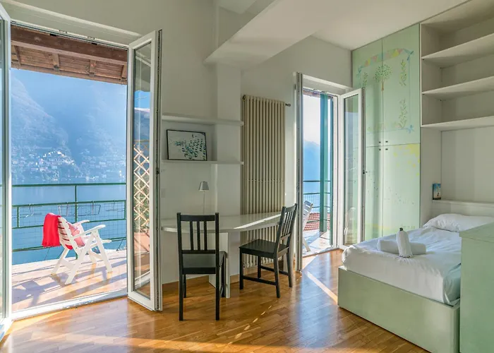 Vakantiehuis Casa Bambu - Splendida Vista E Posto Auto Laglio